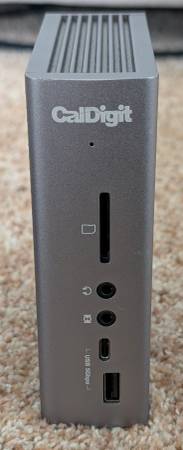 CalDigit Thunderbolt 3 TS3 Dock 87W charging 1