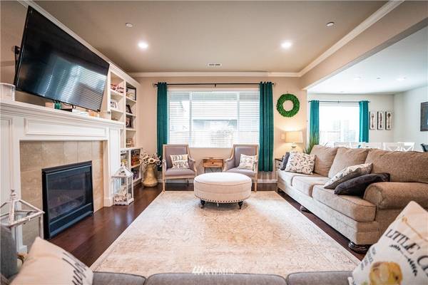 $900 / 1br - 1 Bedroom Available in home - unfurnished, or furnished (Olympia)63786684893697122