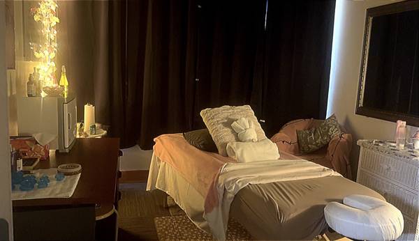 New spa with talented LMTS and reflexologists 1