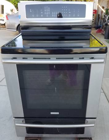Electrolux Induction Cooktop Stove 1