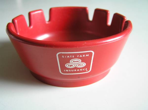 VINTAGE ... PLASTIC STATE FARM INSURANCE ASHTRAY ... MID CENTURY 1