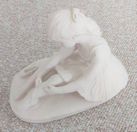 Austin Productions Sculpture - Bright Eyes by Dee Crowley 1