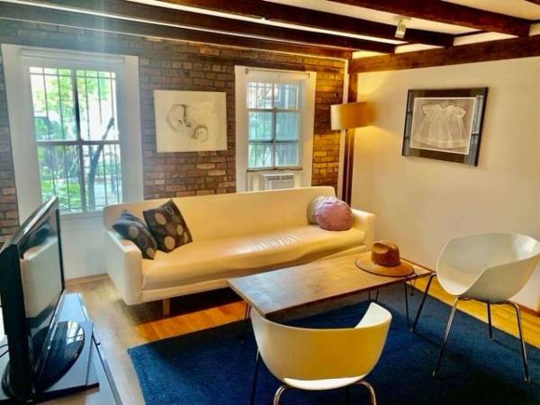 $2,259 / 1br - Park Slope Private Garden 1Bed-1Bath (Brooklyn)63816703233153121