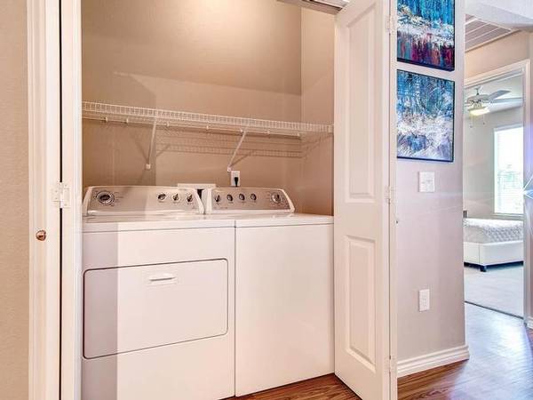 $1,909 / 2br - 1020ft2 - Dog Wash Station, Ceiling Fans, Washer/Dryer Included (Thornton)63771721507075122