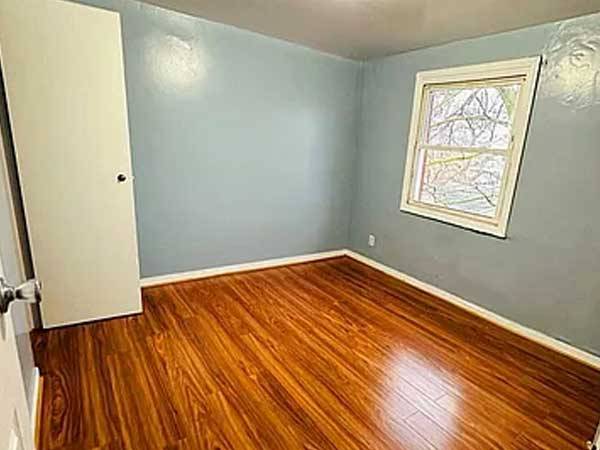 $895 / 3br - For Rent: Charming 3 Bed 1 Bath  Home (Pittsburgh, PA)64013204739842122