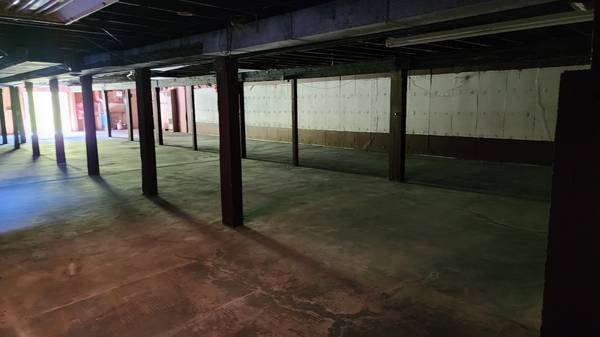 $4,000 / 7500ft2 - Nice commercial 7000 square feet on 2 acres with plenty of parking (474 WEST MAIN ST HILLSBOROUGH NEW HAMPSHIRE)63931659753603123