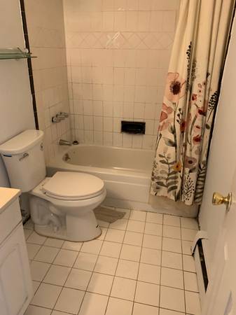 $2,700 / 2br - 2 br apartment 2 nd floor $2700 all utilities included (College point)63874742385667121