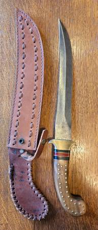 Scimitar style short sword 1