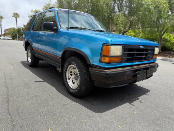 94 Ford Explorer Eddie Bauer - $2,600 (San Diego)63624731695619123