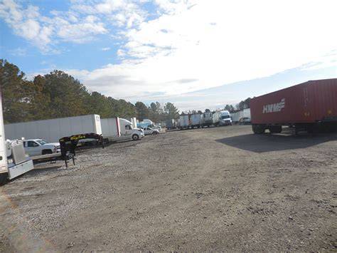 Storage Yard Tractor, Truck, Semi, Semi trailer,RV, Boats, 1