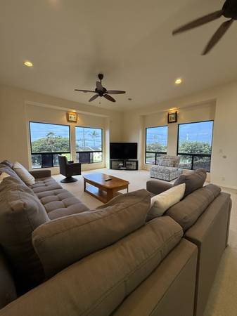 $5500.00 / 5br - 2772ft2 - Spacious 5 Bedroom, 4 Bath Home with Ocean Views in Kona – Partially F63686710288259120