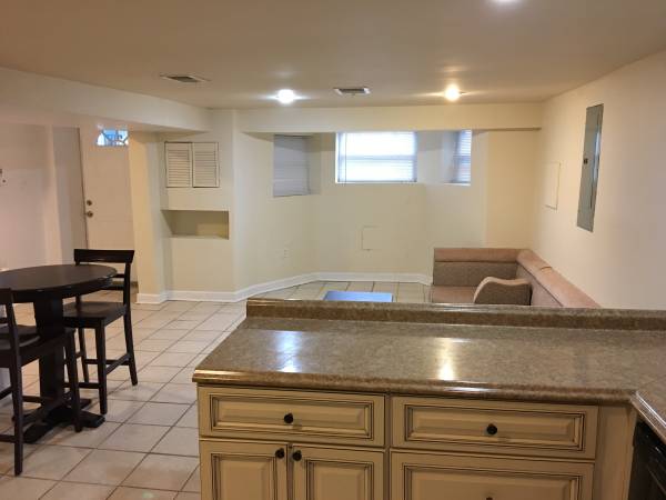 $1,495 / 1br - 3000ft2 - * Apartamento de 1 dormitorio en alquiler * (NE DC)63821950951171122