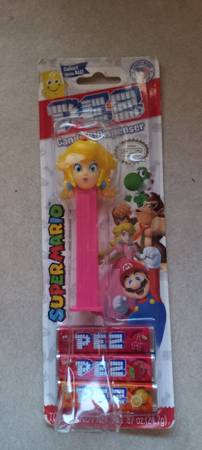 Nintendo Super Mario Pez Dispenser Princess Peach 1