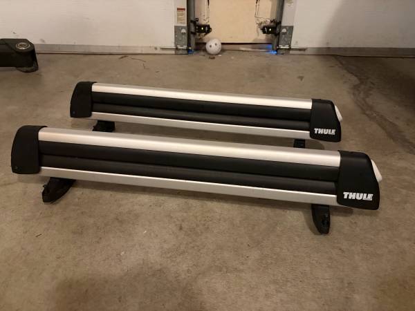 Thule car roof ski racks 1