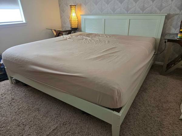 King size solid wood bed frame and memory foam mattress 1