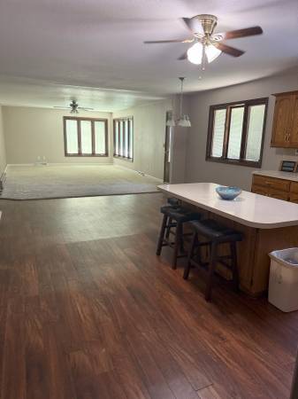 $189,000 / 3br - 2800ft2 - 3 habitaciones 2 baños Casa tipo rancho en esquina (Strasburg)63612017127939124