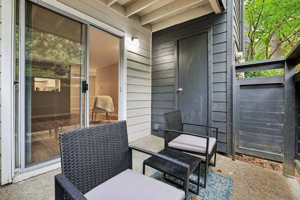 $2,369 / 2br - 918ft2 - 2/BD 2/BA, Patio Exterior, Centro de Fitness 24 Horas (1324 Mill Creek Blvd, Mill Creek, WA)63814684552835122