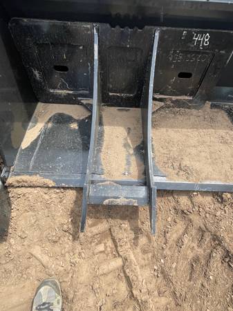New Heavy Duty rock digger skeleton stump rake skid steer attachment 1