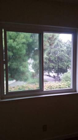 $1,800 / 1br - 385ft2 - 1 bedroom Apartment off of 680/McKee (upstairs) (san jose east)63888991137923122