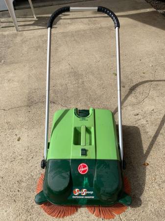 Hoover Driveway/Patio Sweeper 1