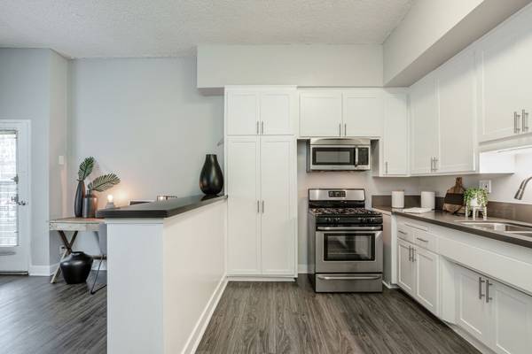 $2,478 / 1br - 650ft2 - UCLA Adjacent – Quartz Countertops and Stainless Steel Appliances (Westwood/UCLA)63869888606721122