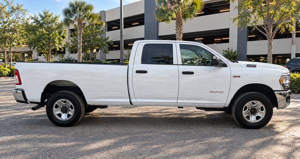 2022 RAM 2500 Crew Cab - Photo 2