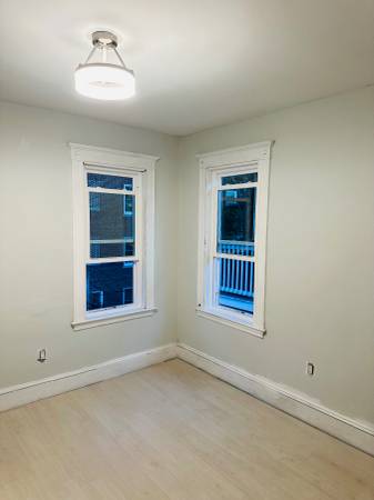 $3,400 / 3br - 1200ft2 - Waterviews atop Popes Hill (Neponset)63699393090177124