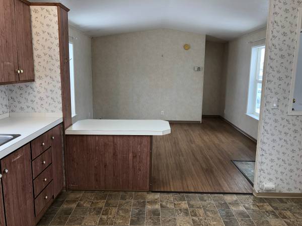 $1,400 / 2br - 784ft2 - 255 NW Golden Hills #34: Pets Welcome! (Pullman)63689276144385124