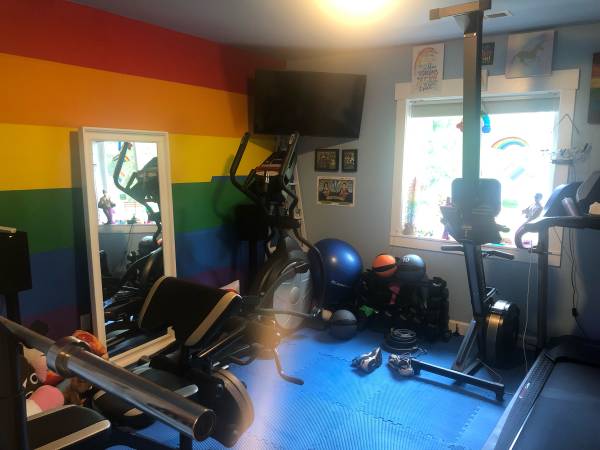 $1,025 / 1br - Room In Luxury LGBTQ+ Friendly Home! (South Seattle / South Beacon Hill)63659729421185123