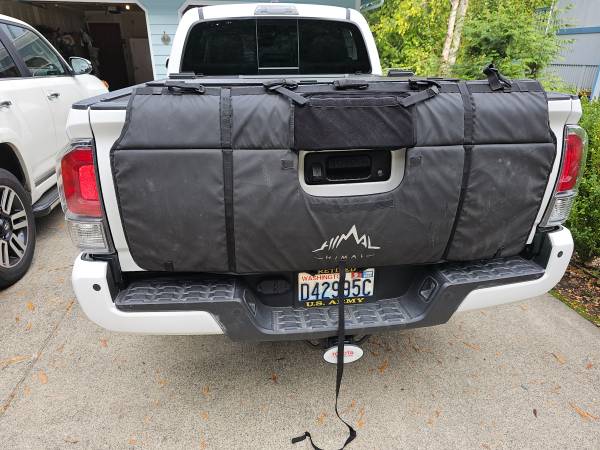 Himal Outdoors Tailgate Pad 1