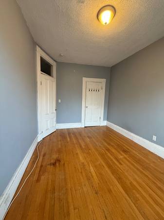 $1,252 / 1br - Habitación en alquiler (Back Bay)63828557417987124