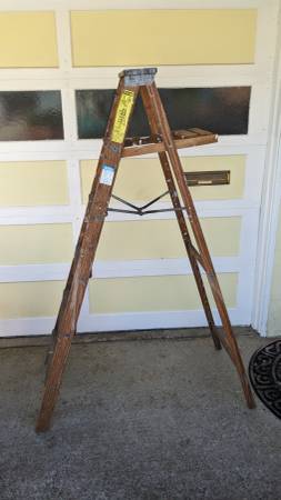 Vintage 6' Wooden Step Ladder with shelf 1