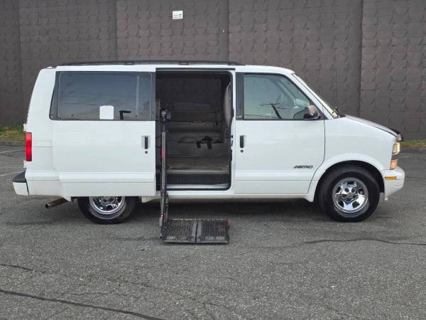 2001 Chevrolet Astro Chevy LS - Photo 14