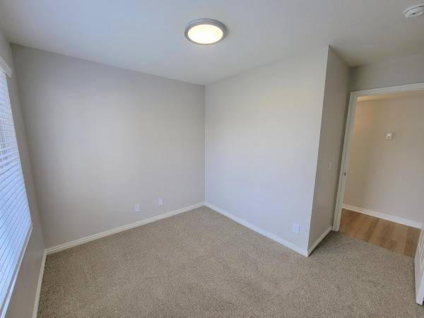 $1,714 / 2br - 917ft2 - Sparkling Resort Style Pool, Spacious Floor Plans, BBQ/Picnic Area63670955367169122
