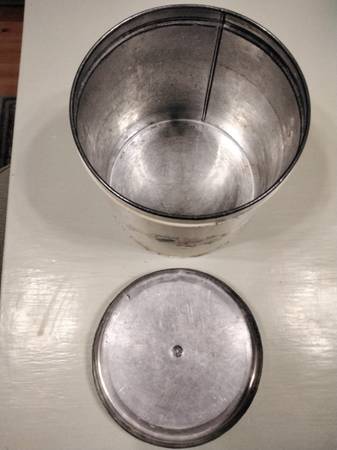 Vintage Tin Canister 1