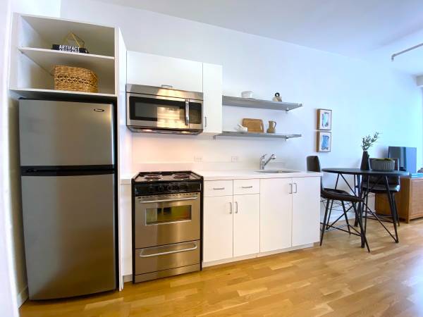 $1,595 / 300ft2 - ¡Imperdible! Estudio, Gimnasio+Área en la Azotea, Estacionamiento para Bicicletas, Casilleros para Paquetes! (tenderloin)63622931288835121