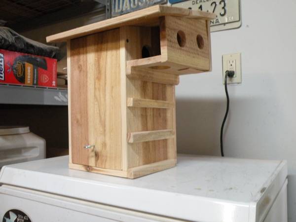 Squirrel nesting house/box cedar wood. 1