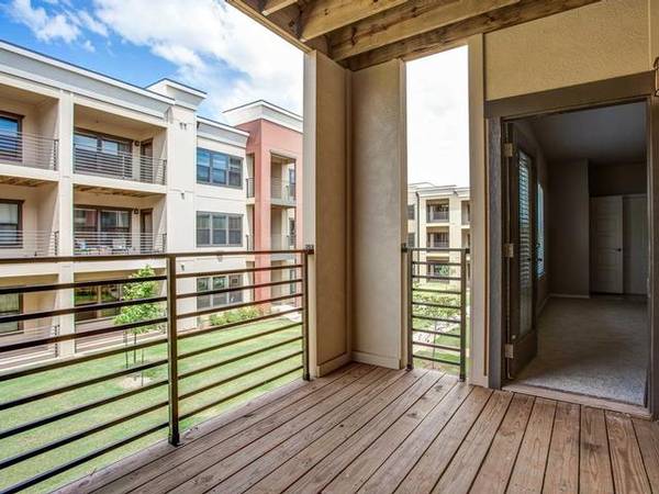 $1,305 / 2br - 1173ft2 - Una visita obligada, admitimos mascotas, visite hoy (15400 Crown at Lone Oak Rd. Oklahoma City, OK 73013)63670484248321122