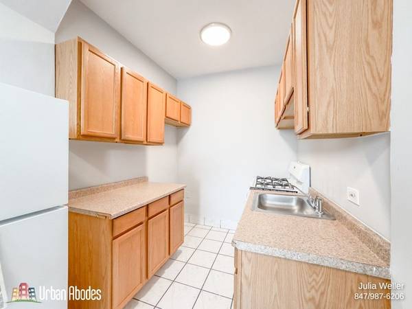 $1,595 / 1br - 700ft2 - $300 OFF FIRST MONTH'S RENT! Great 1 Bedroom, 1 Bath in Ravenswood (Ravenswood)64041648280962122