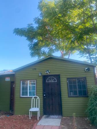 Pasadena, house,2bed 1  bath ,Pete's welcome 1