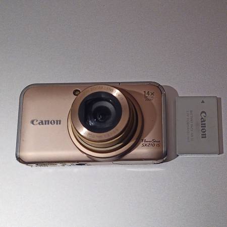 Canon PowerShot SX210IS (pink/gold) - $130 (Brooklyn)63471377380739120