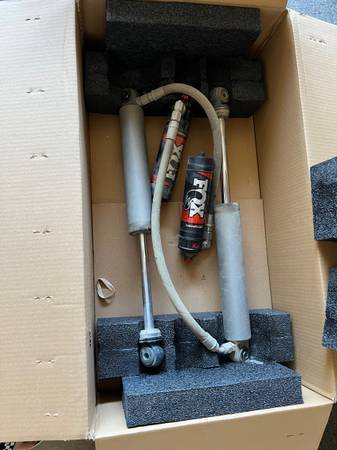 Fox Shocks with external reservoir- Silverado 1