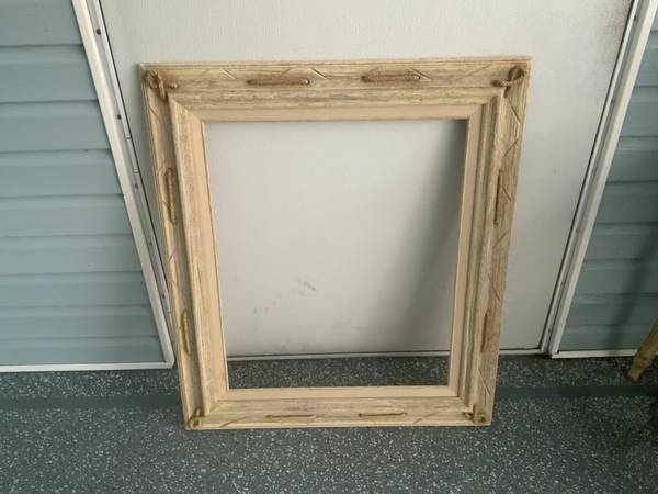 Large Frame (Off White) 1