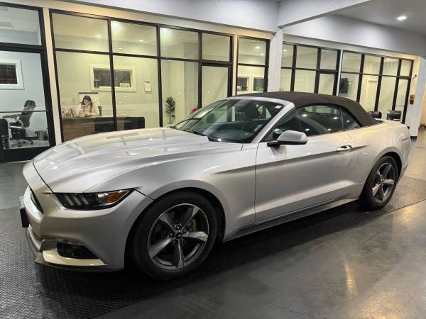 2015 Ford Mustang V6 Convertible 2D V6, 3.7 Liter - CUDL CERTIFIED! 1