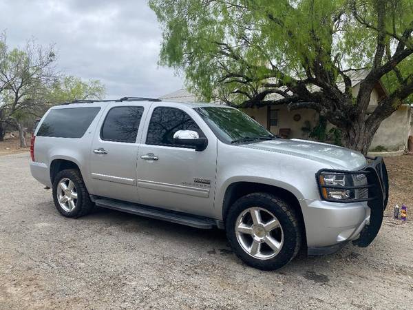 2013 Chevy Suburban - $11,00063478830363137121