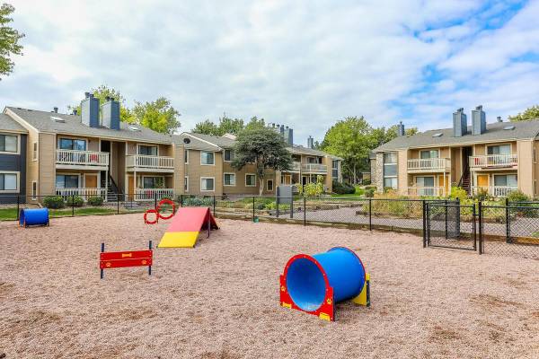 $1,414 / 1br - 650ft2 - Online Payments Available, 24 hr Emergency Maintenance, Gated access63973357818114122