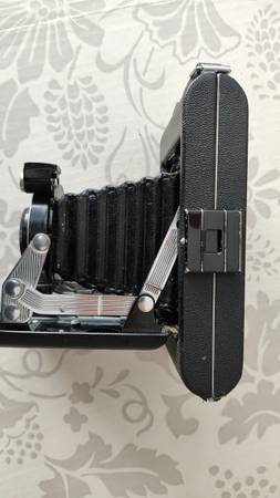 Vintage Camera   + light bar 1