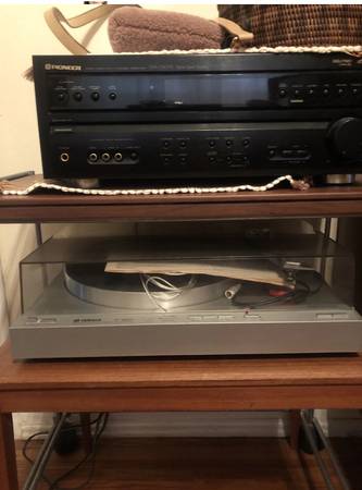Yamaha P-850 Quartz DD Turntable Working 1