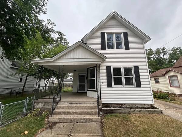 $1,000 / 3br - 1250ft2 - charming 3bed freshly painted home Holland (Holland)63618866403971121