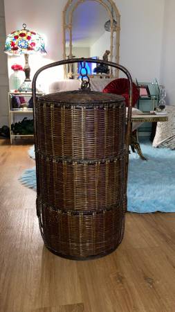 Vintage Chinese stacking baskets 1